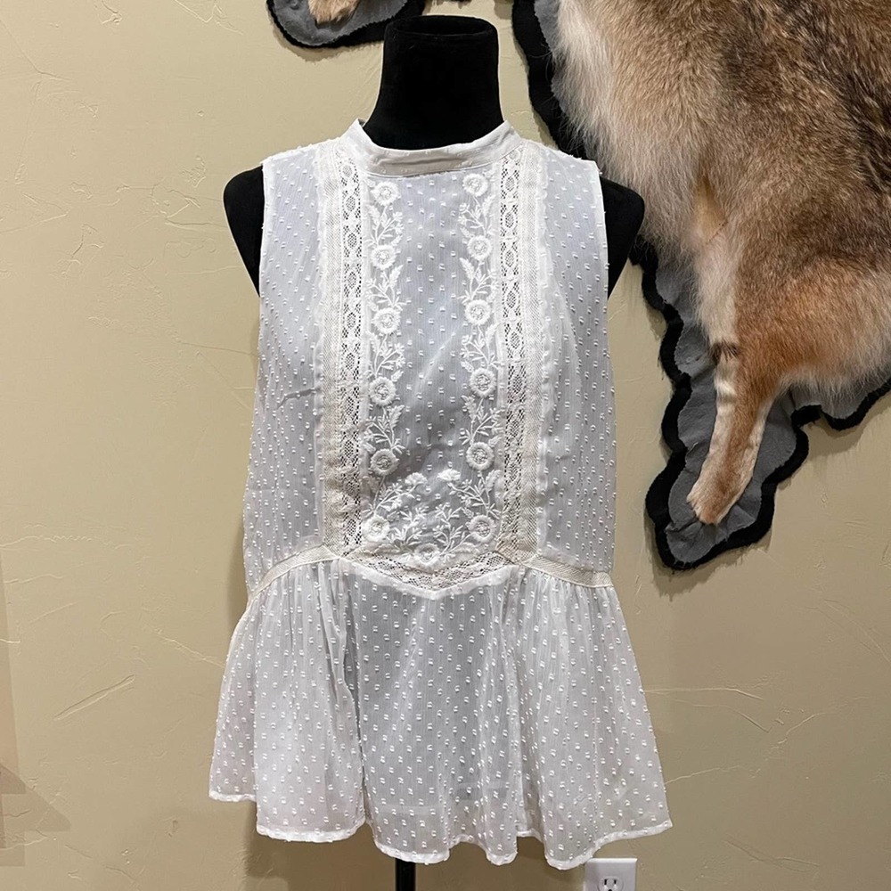 Loft Sleeveless top